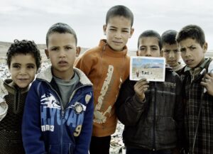 Algab XV Maailmafilm: palju lapsi, pärdik ja loss