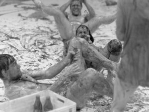 Sõltumatu Tantsu Laval toimub libestiga kaetud ruumis liikumise töötuba