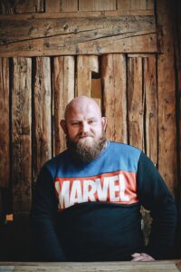 Ehast koiduni &ndash; lugusid &ouml;&ouml;t&ouml;&ouml;tajatest