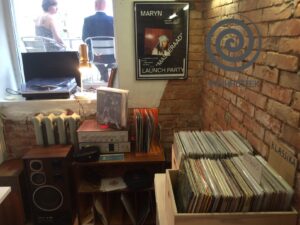 Plaadipood Psühhoteek avab Kalevi tänaval poe