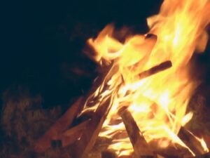 RUUM loobub aegunud traditsioonidest ning t&auml;histab juunireedet