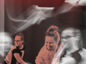 NUKU teatris esietendub noortestuudio lõpulavastus „Suhtlen, järelikult olen!”