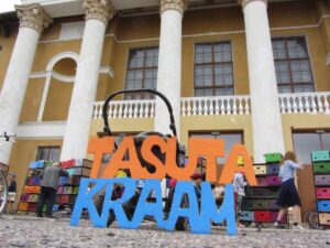 Projektiruum Kraam läheb tasuta asjade poega suvetuurile