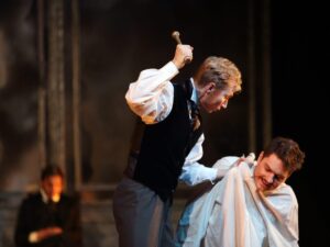 Arvustus: &bdquo;Vennad Karamazovid&rdquo; (Eesti Draamateater)