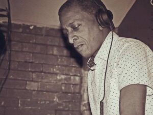 Klubis /// Kolm keerutab plaate Sheffieldi underground-r&uuml;hmitus RiteTrax