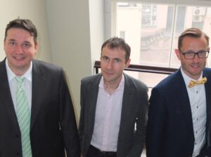 Raamat, kust selgub (või ei selgu) tõde