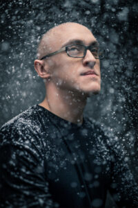 Otsides m&uuml;rast v&auml;ljap&auml;&auml;su. Intervjuu Martti Heldega