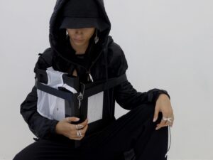 Telliskivis avatakse ruumispetsiifiline näitusmüük #4JNE