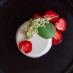 Angervaksaga panna cotta