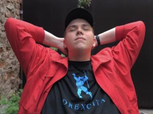 M&uuml;&uuml;rileht kuulab: s&otilde;brap&auml;ev!