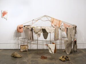 Arvustus: Armid kaunistavad naisi