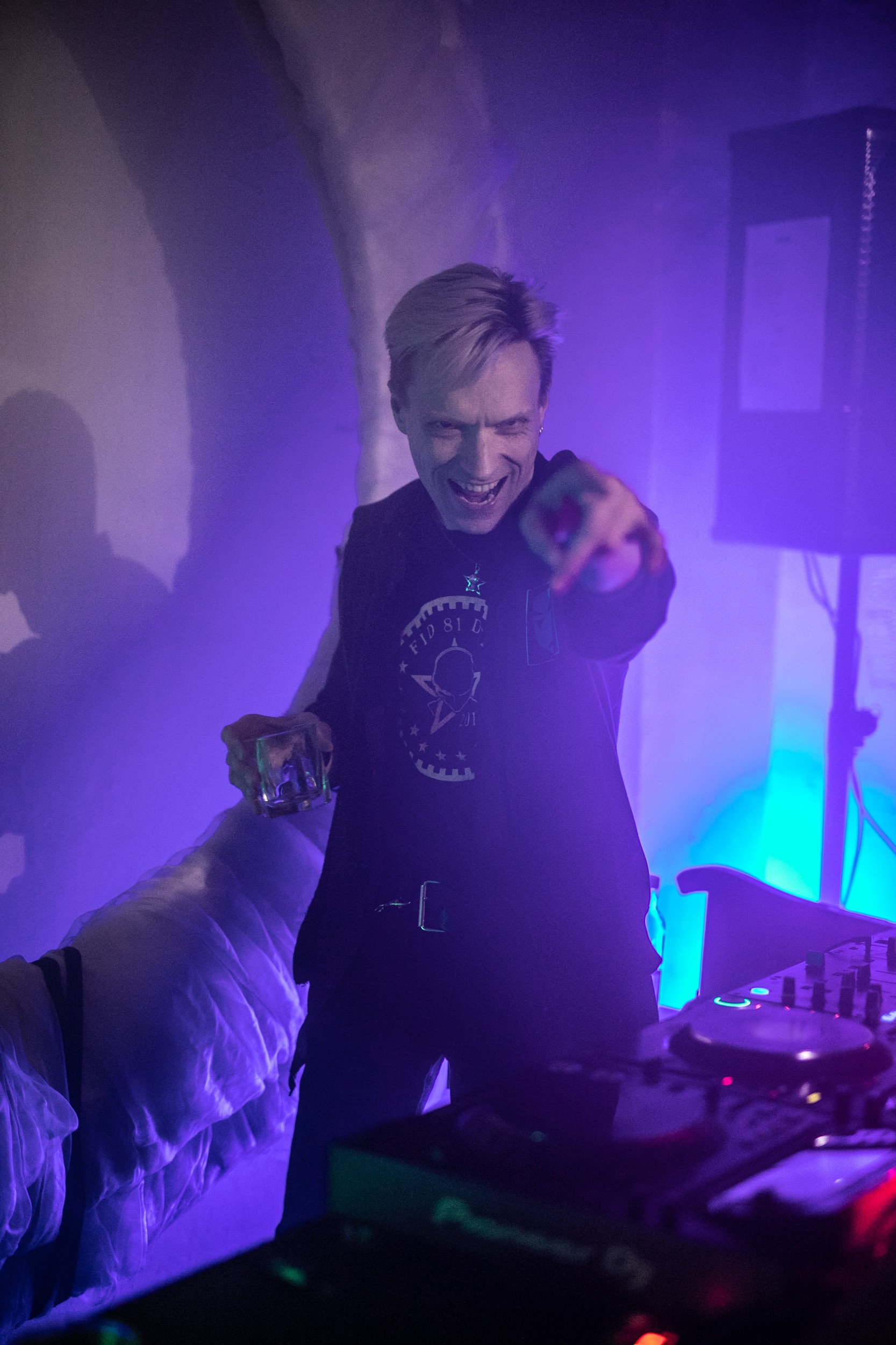 DJ-ankeet: fs