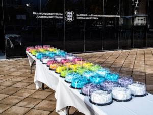 Ükski korralik meelsuse avaldus ei saa läbi absurdita