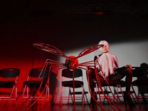 VÄRSKE VIDEO: Antonina Ho „Mosquito”