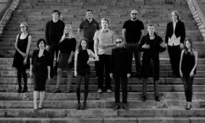 Kultuurivälja ümberpööramise katse. Tagasivaatav pilguheit rühmitusele ZA/UM