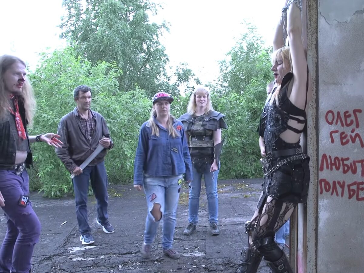 Kinospurt: Tanksaabastes viiruse vastu