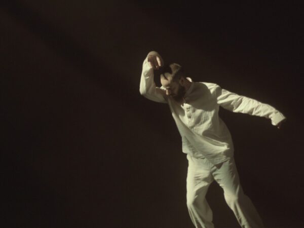 VÄRSKE VIDEO: Lauri Lest „Moulded”