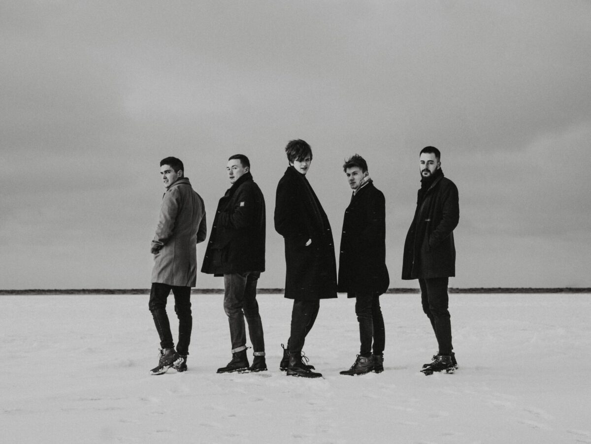 Uus eesti biit: УЕ