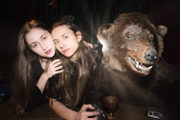 Kultuur masinast. Intervjuu Keity Meieri ja Valge T&uuml;drukuga