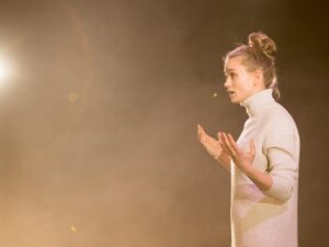 Arvustus: Lumehelbekeste päralt on kaos