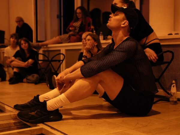 Arvustus: Millal on „ise” esil?