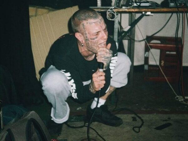 Beats From the Vaultil esineb taani noise’i-artist Iron Sight