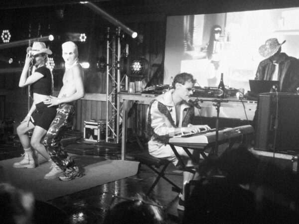 Hea vaib on megavaib. Reportaaž Sõru Saundilt