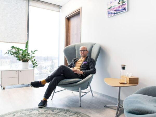 Iseenda ja oma eluga rahul olevast inimesest reeglina ei saa sõltlast. Intervjuu Lauri Pihkvaga