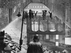 Kivivalgel proosa: Märkmed betoonkoridorist