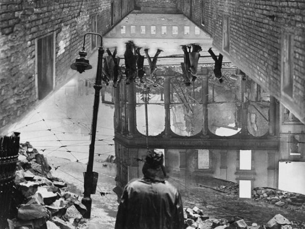 Kivivalgel proosa: M&auml;rkmed betoonkoridorist