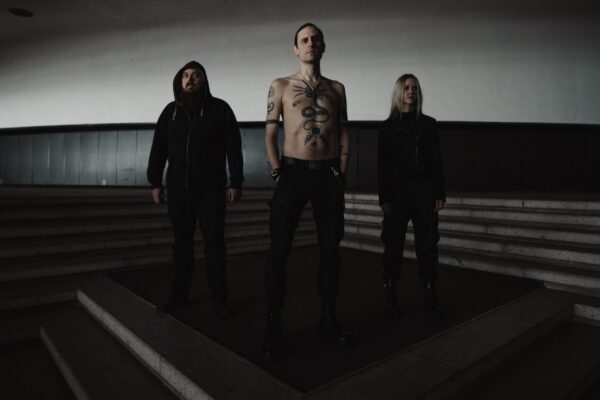 Mitte miski pole must-valge &ndash; eetos Forgotten Sunrise&rsquo;i &bdquo;elu&rdquo; taga. Intervjuu Anders Meltsiga