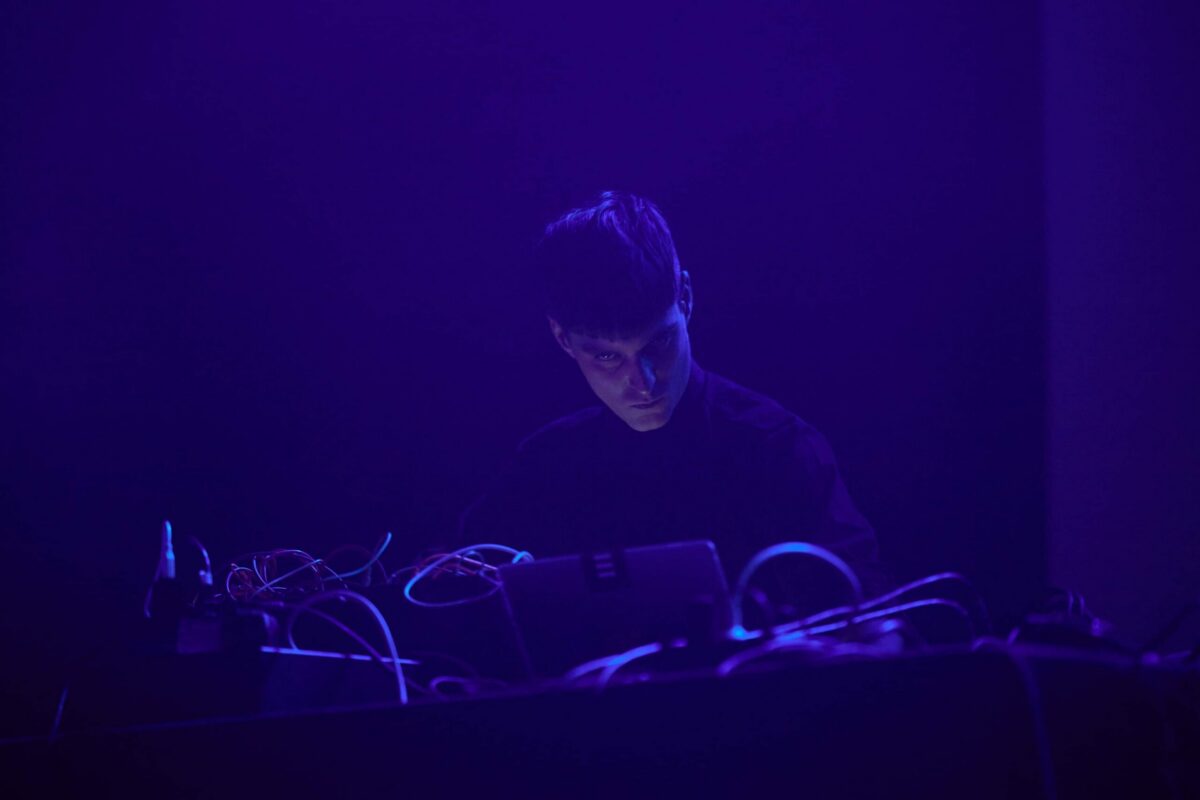 „Kui kunst tekitab ebamugavust või šokki, sunnib see meid sõnumile tähelepanu pöörama.” Intervjuu Templəriga