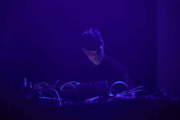 &bdquo;Kui kunst tekitab ebamugavust v&otilde;i &scaron;okki, sunnib see meid s&otilde;numile t&auml;helepanu p&ouml;&ouml;rama.&rdquo; Intervjuu Templəriga