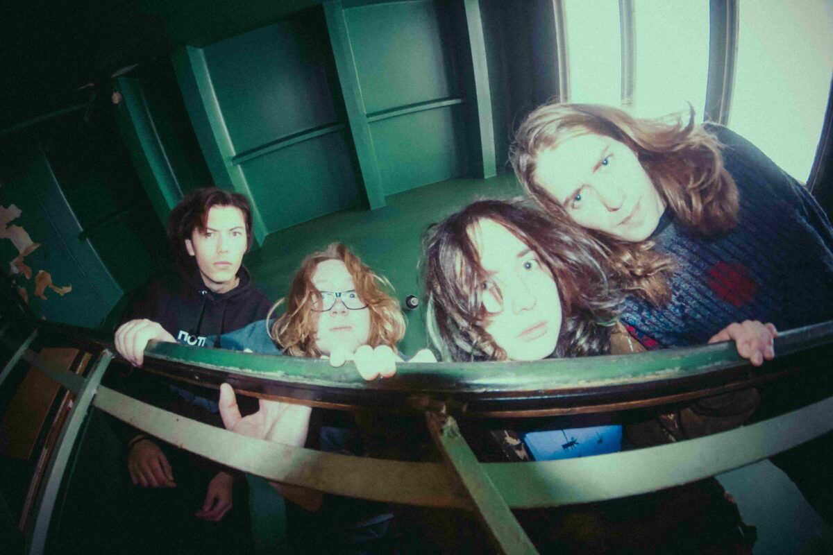 Uus eesti biit: Buzhold