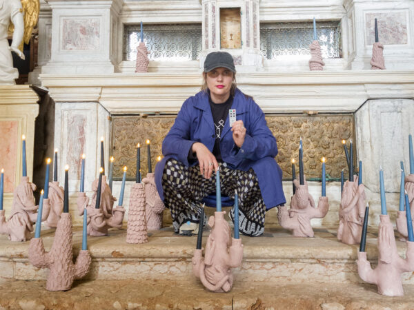 Pole pattu ega kahetsust! Edith Karlsoni &bdquo;Hora lupi&rdquo;