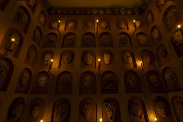 Hardstyle-mutandid, süüpesu ja vähemalt üks hea stoori. Paar sõna Veneetsia biennaalist