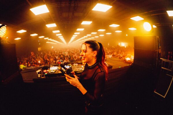 Halal Club pidutseb Paljassaare sadamas