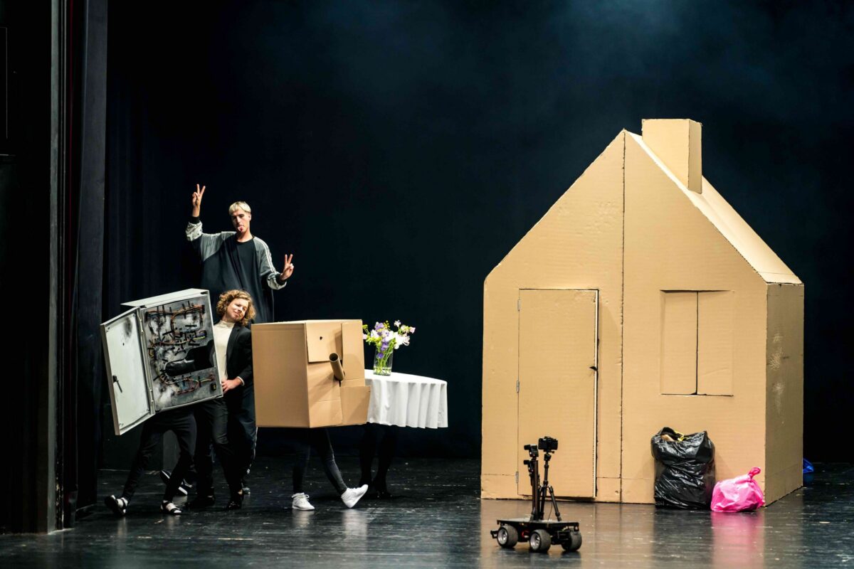 Lootus lahkub lavalt viimasena. Baltoscandali arvustus