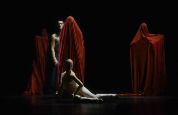 Philip Glassi muusika sulab kokku kaasaegse tantsuga