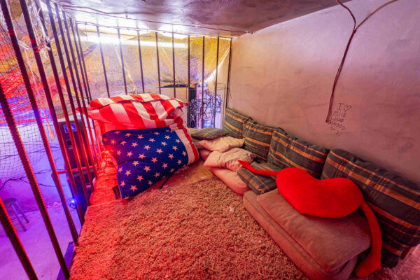 Art d&eacute;co k&uuml;&uuml;n, endine kalat&ouml;&ouml;stus ja teisi Tallinna klubiruume