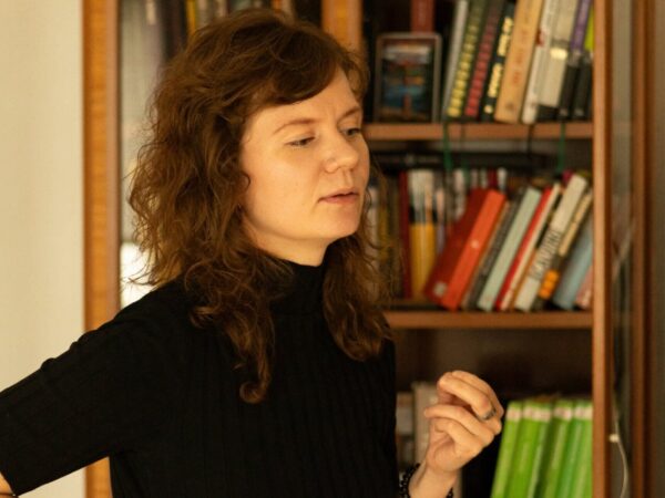 Raamaturiiul: Maria Esko raamatute, töötamise ja muu elu tuba