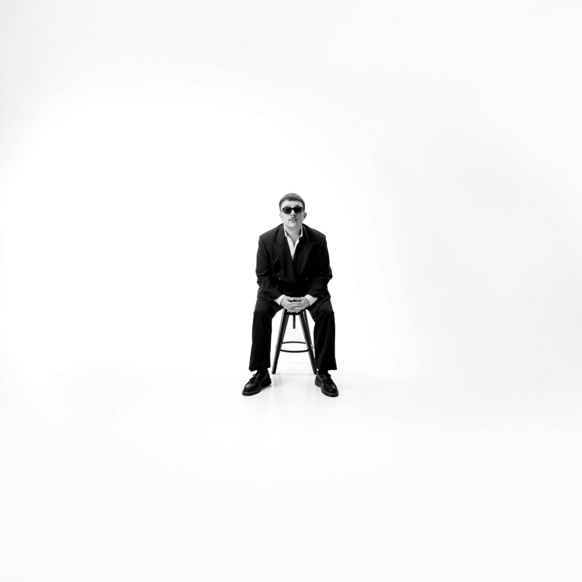 Miriko – make me feel (2025)