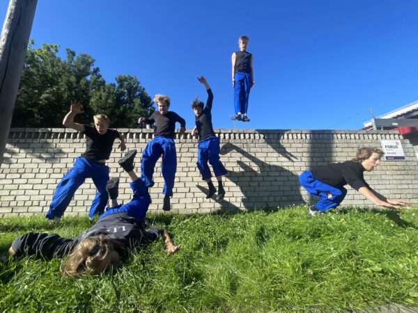 M&uuml;&uuml;rilehe kultuurikalender oktoobris