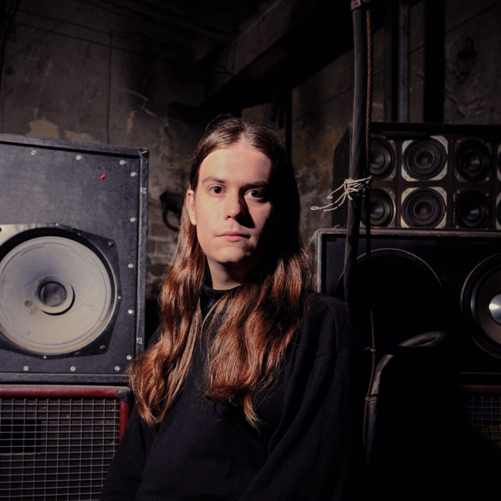 Juhtkiri: Lati alt l&auml;bi&nbsp;