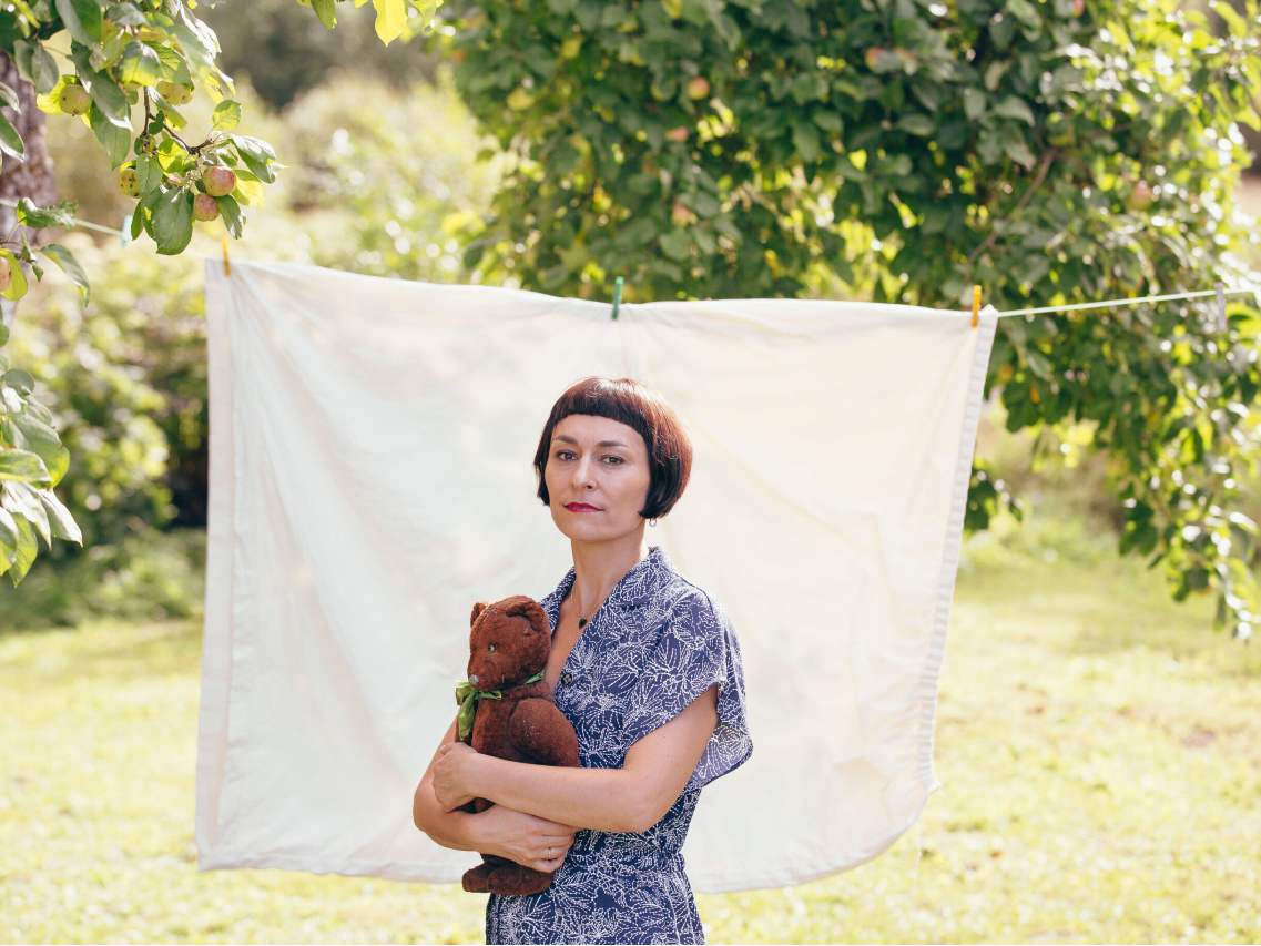 Pimedusest valgustatud ja ühiskonnast haavatud