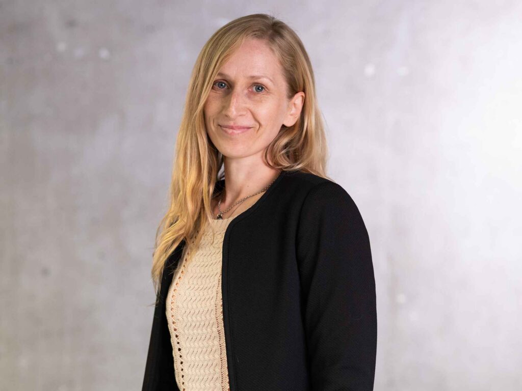 Vasaksirge: Kas k&otilde;rge alampalgaga L&auml;&auml;ne-Euroopa suunas v&otilde;i alampalgata 19. sajandisse?